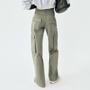 NWT Zara cargo TRF pants in green, size 36, size 4. Never worn!